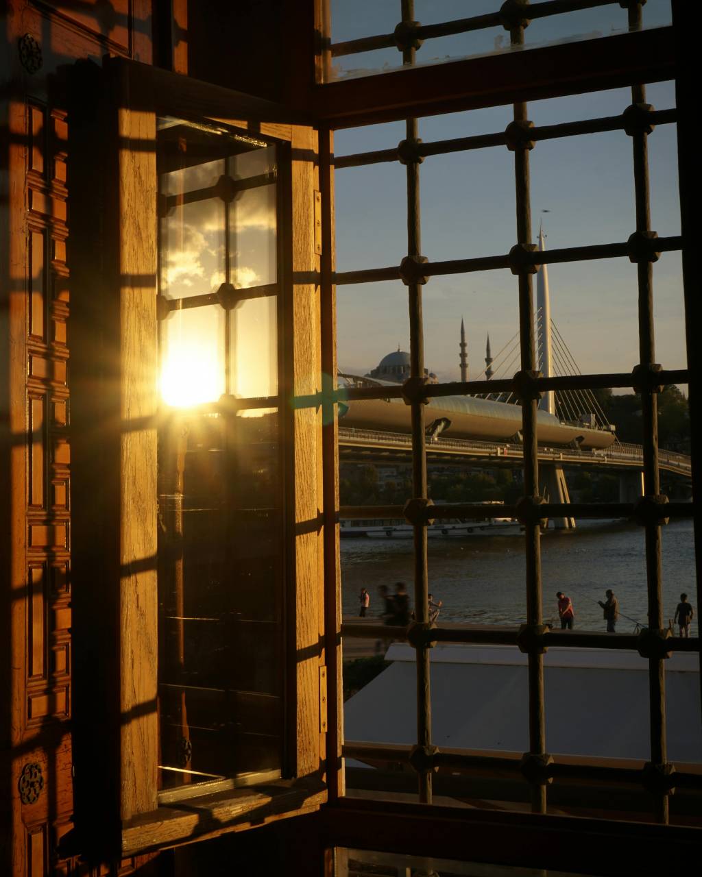 L'histoire fascinante des heures miroirs : origines et croyances