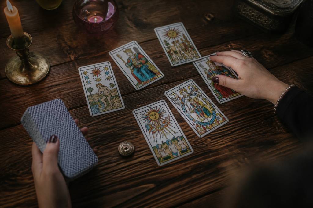 Cartes de marseille : signification et interprétation en tirage de tarot