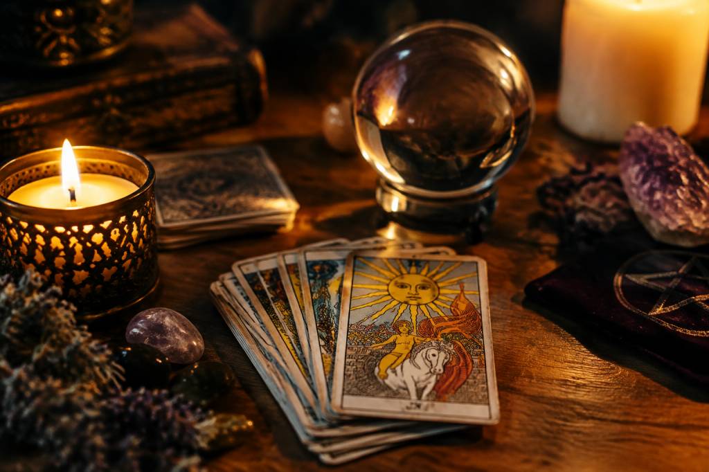Tirage triade : signification et interprétation des cartes en divination