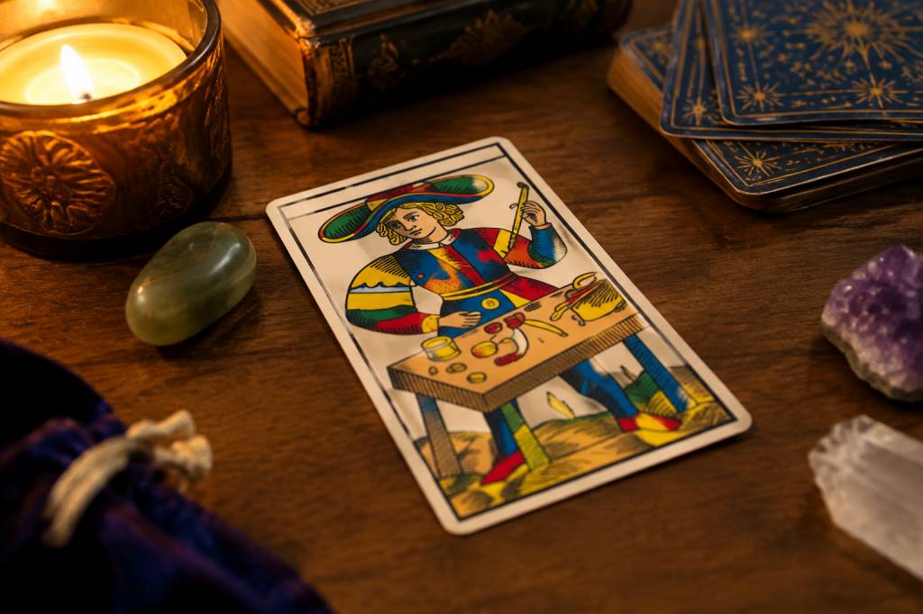 Le bateleur du tarot de Marseille : signification et interprétation de la carte