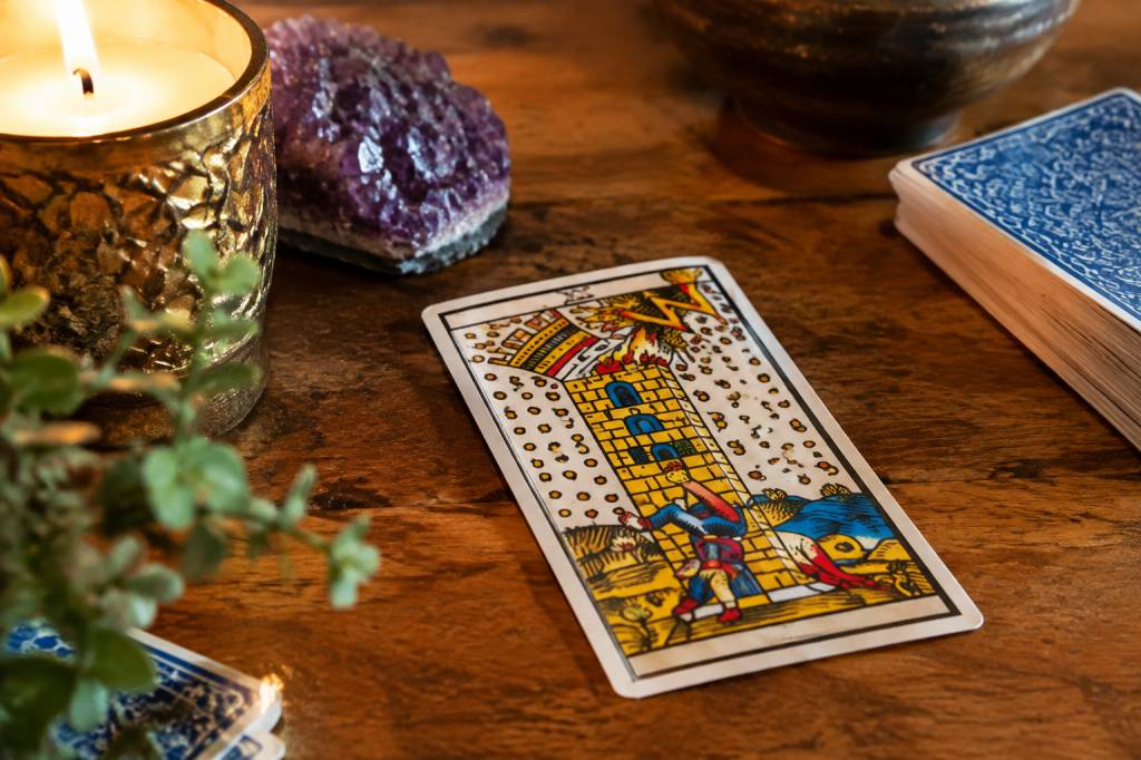 Que signifie la place de la Maison Dieu dans un tirage de tarot de Marseille ?